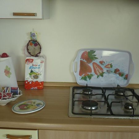 Appartamento Michela Brenzone sul Garda Ruang foto