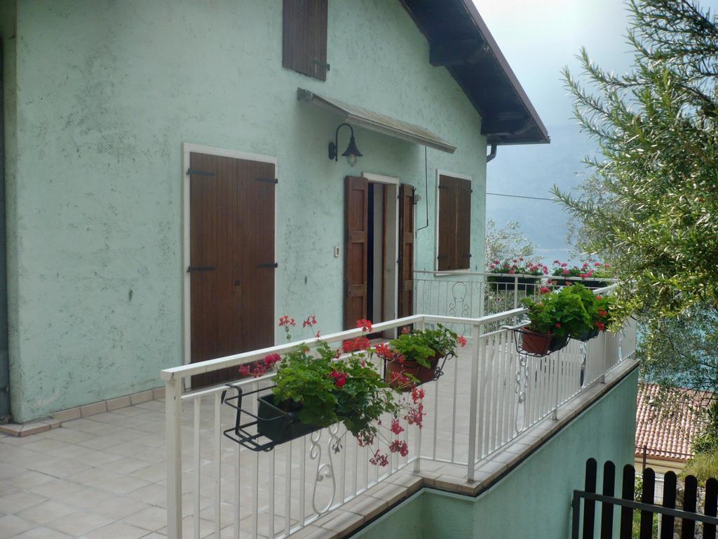 Appartamento Michela Brenzone sul Garda Ruang foto