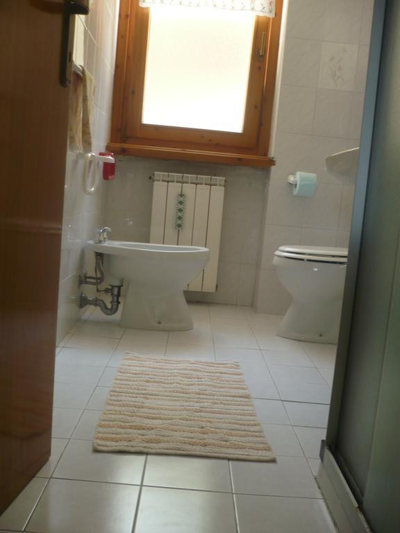 Appartamento Michela Brenzone sul Garda Ruang foto